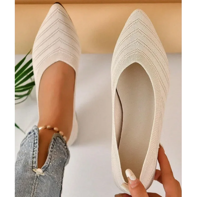 Mocassin vernis femme chic tissé et  bout pointu Beige